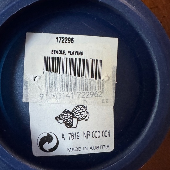 Swarovski Crystal Playing Beagle Dog Figurine - Picture 4 of 4